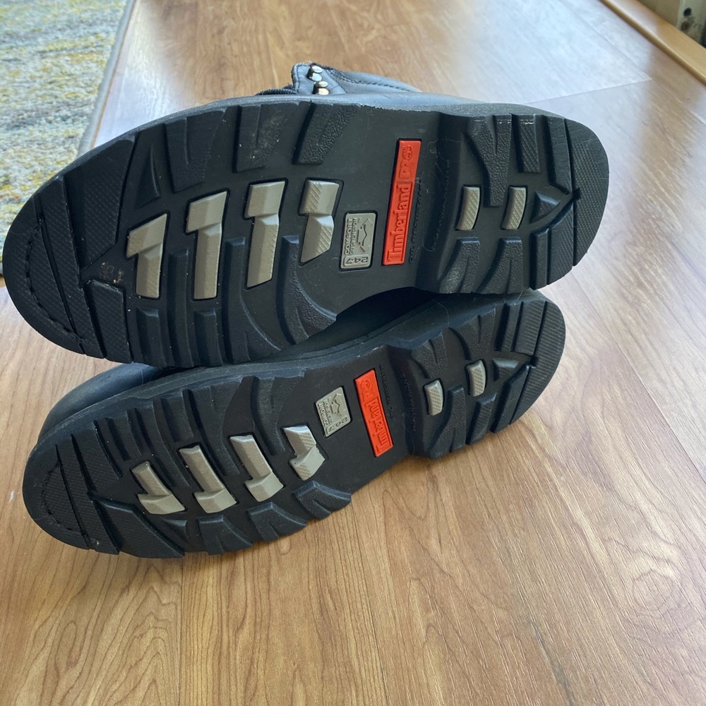 Black men’s timberland work boots